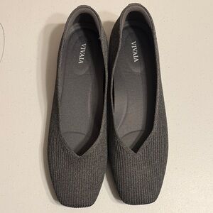 VIVAIA Gray Knit Square-Toe Ballet Flats